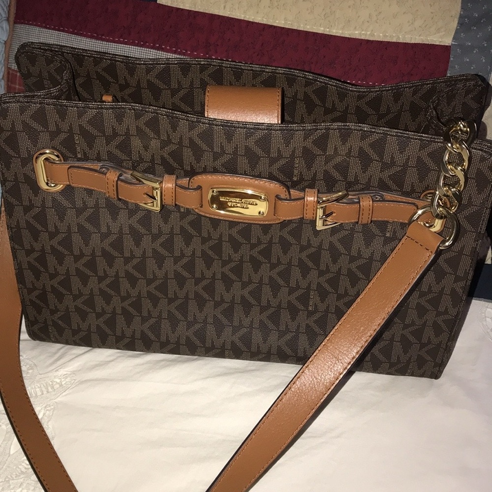 Vintage Michael Kors Large Tote purse - like new !!!